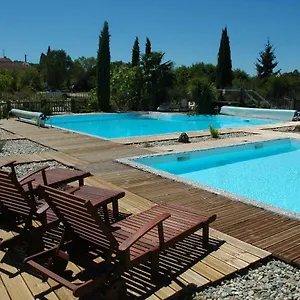  Hébergement de vacances Le Cayrols France
